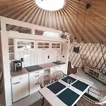 Jurty Glamping Роскошный шатер *