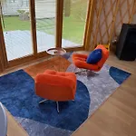 Роскошный шатер Jurty Glamping Гостынин