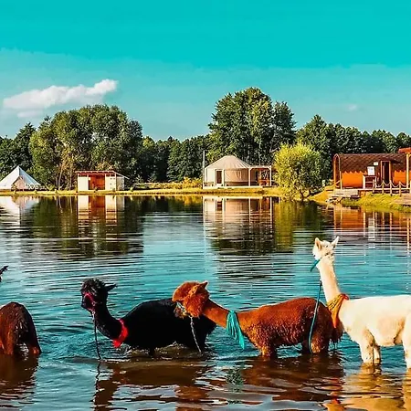 Jurty Glamping אוהל מפואר גוסטנין