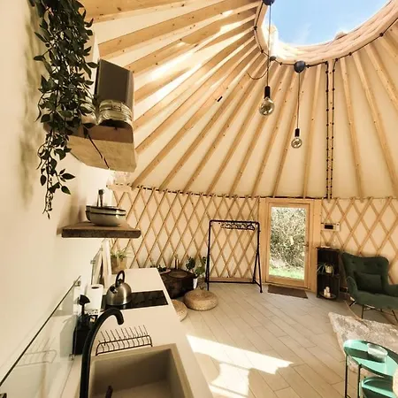 Jurty Glamping אוהל מפואר