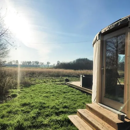 Jurty Glamping אוהל מפואר *