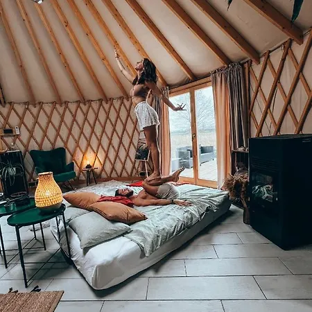 Jurty Glamping *