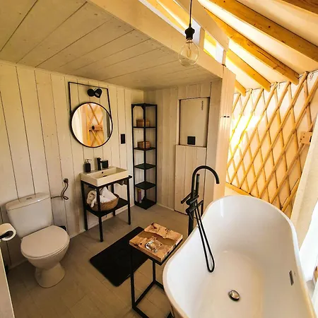 Jurty Glamping *