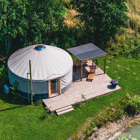 Jurty Glamping