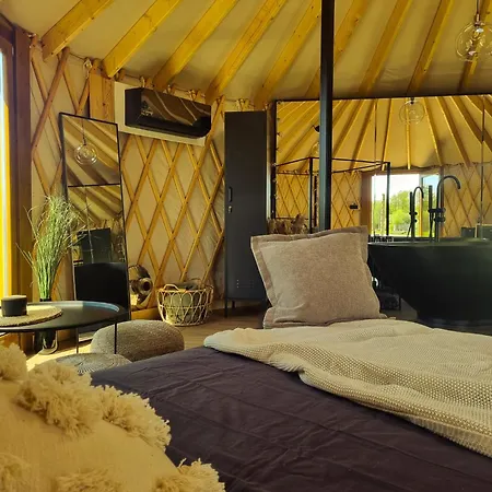 Jurty Glamping