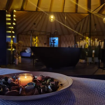 Jurty Glamping