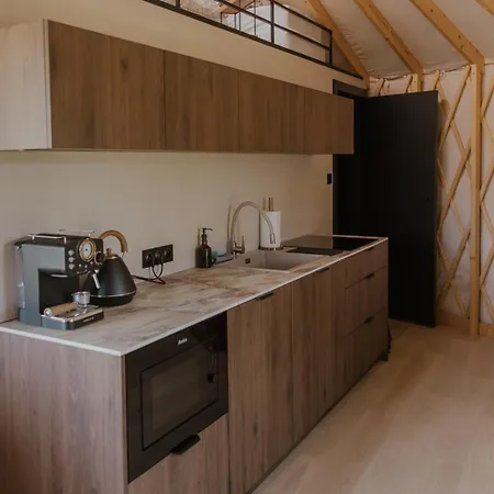 Jurty Glamping *