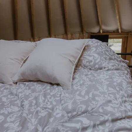 Jurty Glamping * גוסטנין