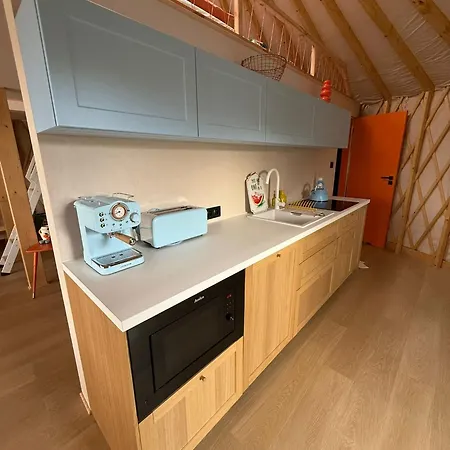Jurty Glamping Luxussátor *